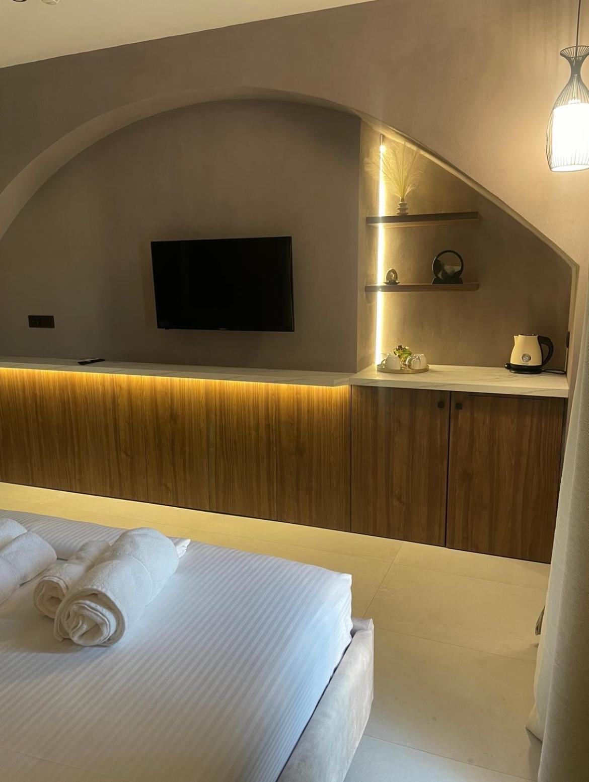 نافبكْتوس Incanto Luxury Suites 2 الغرفة الصورة